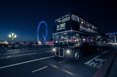 Tour londinese del bus fantasma e spettacolo horror comico